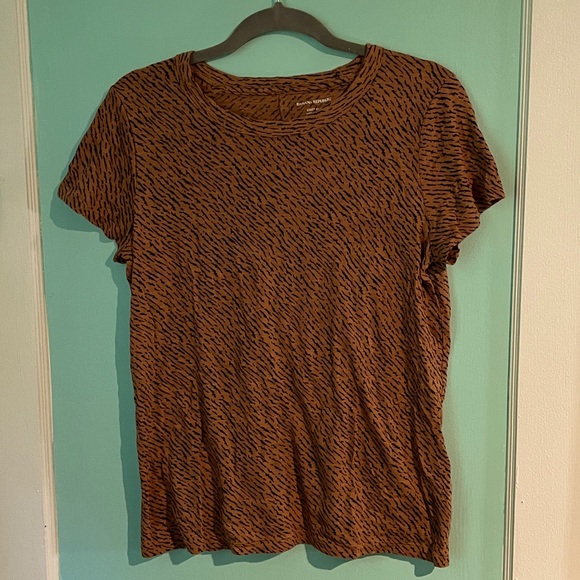 Tiger Print Top - Picture 1 of 5